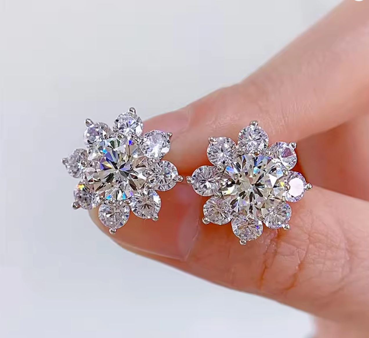 Cute White Zircon Snowflake Stud Earrings for Women